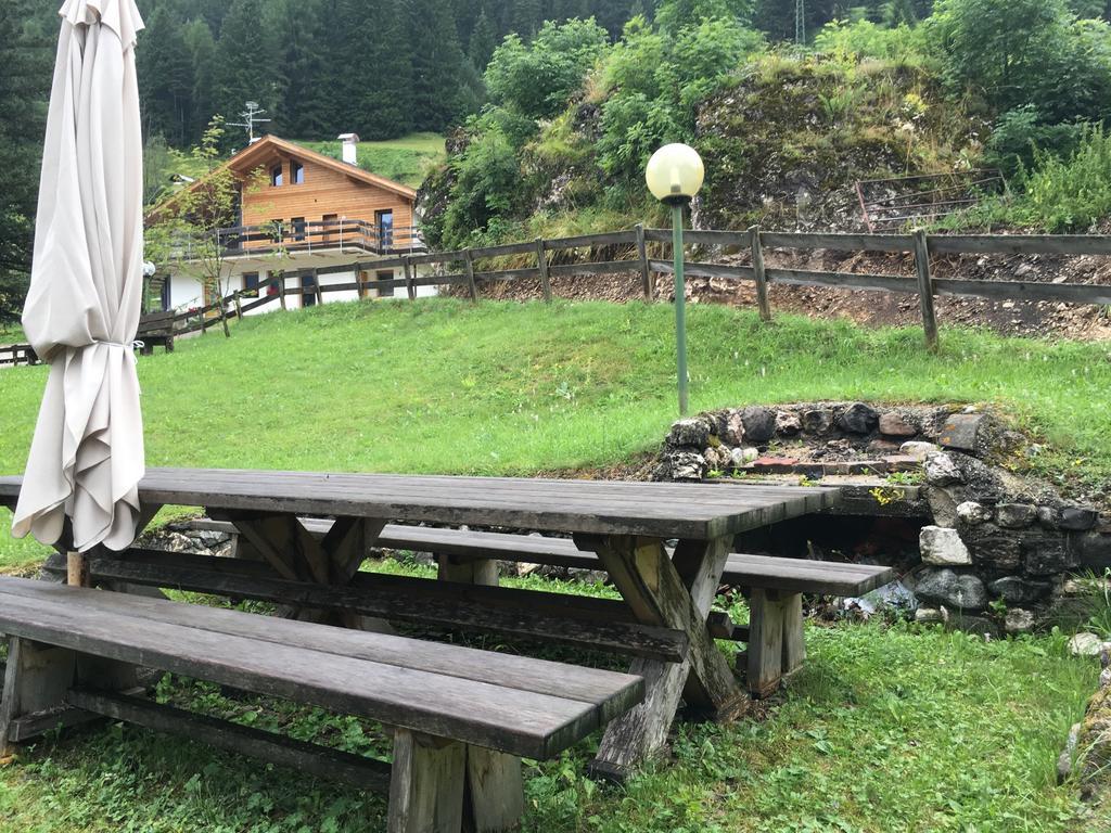 Ciasa Sot Croze Apartment Pozza di Fassa Exterior foto