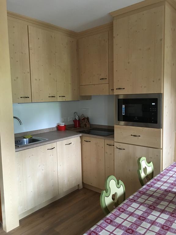 Ciasa Sot Croze Apartment Pozza di Fassa Exterior foto